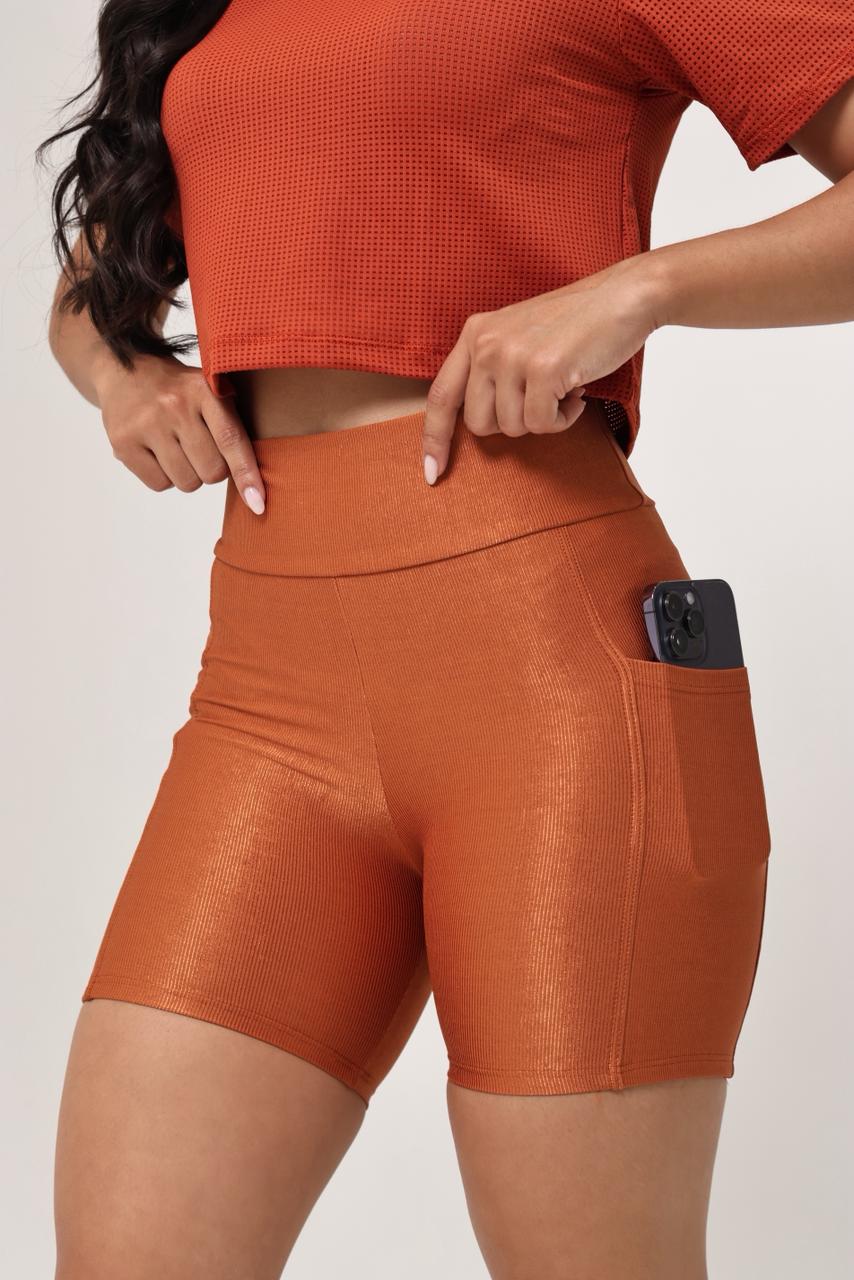 Shorts caneladinho