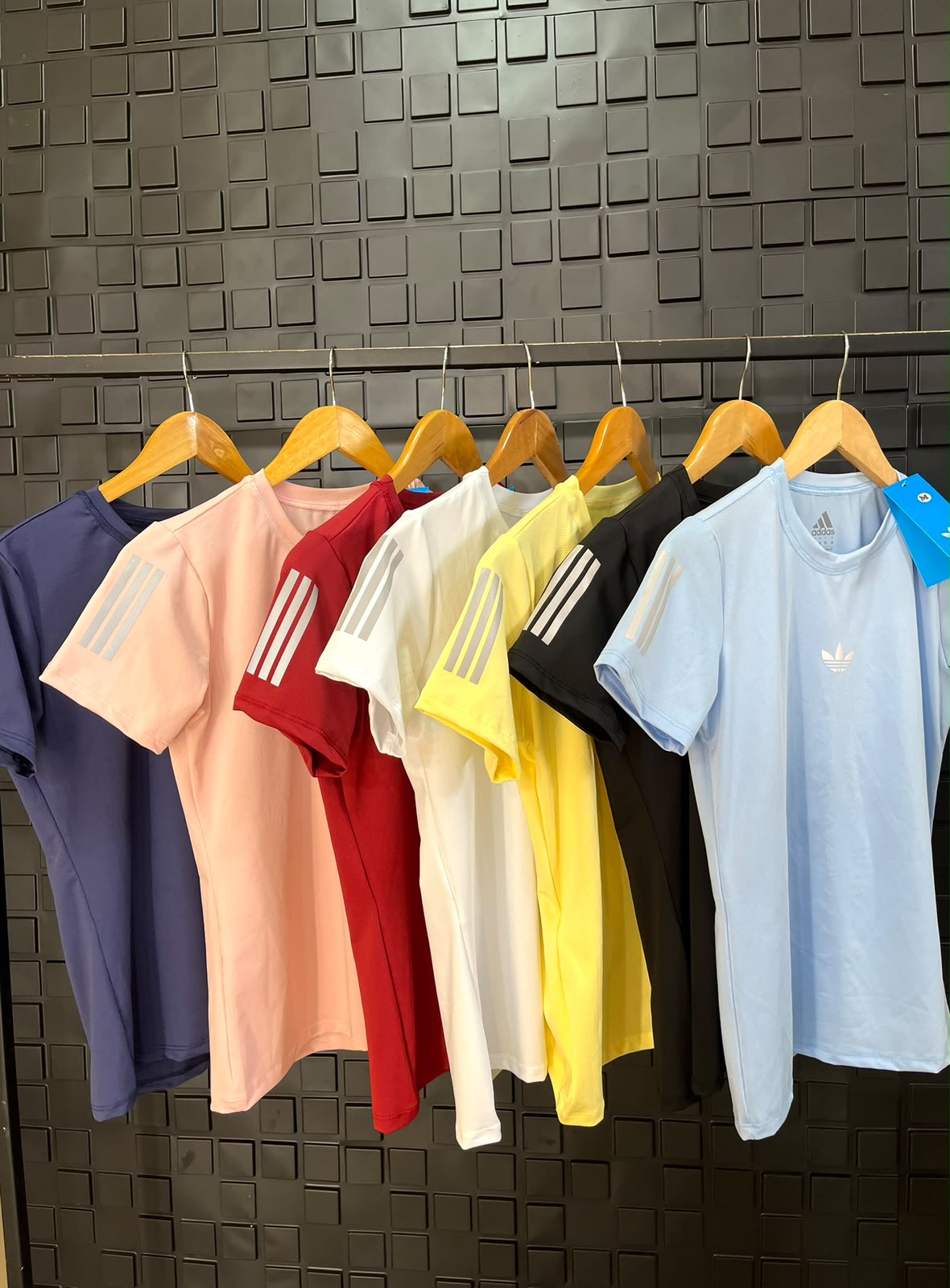 BLUSA FEMININA DRYFIT POLIAMIDA FURADINHA ADIDAS
